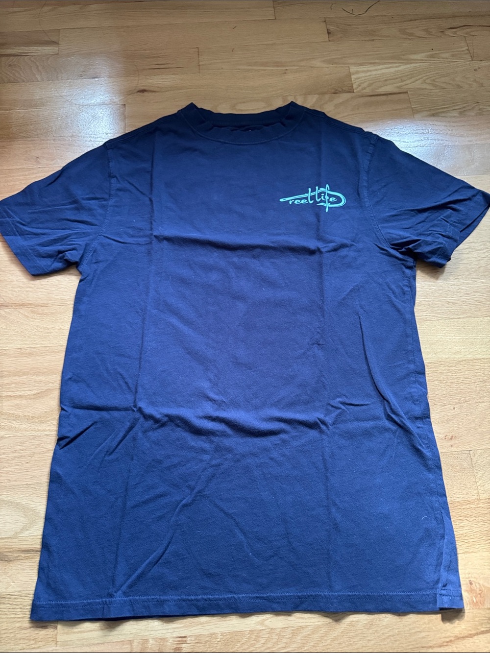 Reel Life Men’s Navy Blue Graphic T-Shirt Size Medium 100% Cotton